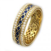 Обручальное кольцо из жёлтого золота 750 пробы с бриллиантами и эмалью